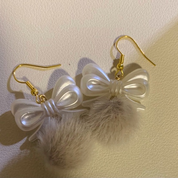 Slipper Bells Earrings - Picture 1 of 1
